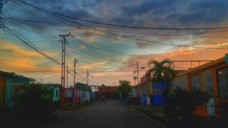 Poema Original: Plaza. - [ESP-ENG]