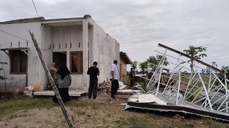 Una casa resultó dañada en Samalanga debido a fuertes vientos.