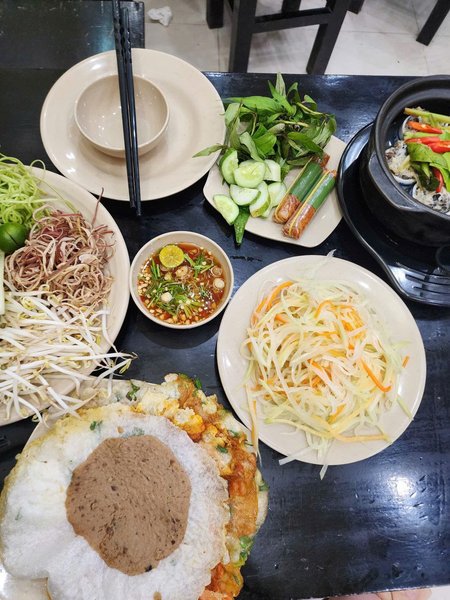 REVIEW] Banh Ep 1992 – The taste of childhood in the heart of Hue