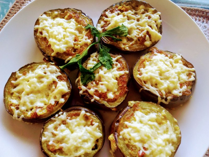 Como elaborar mini tortillas de berenjenas.// How to make mini eggplant tortillas.