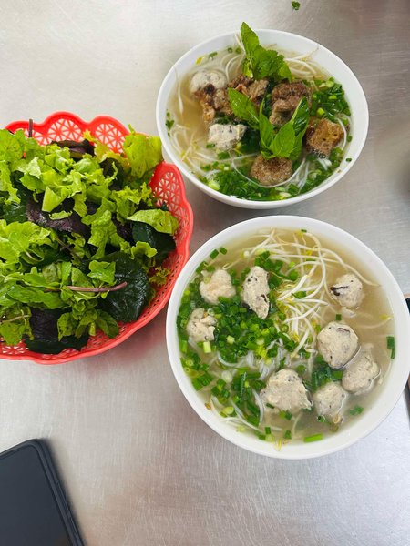 My Favorite Bún Chả Mọc ( Grilled pork & Meat ball Noodle Soup )Shop