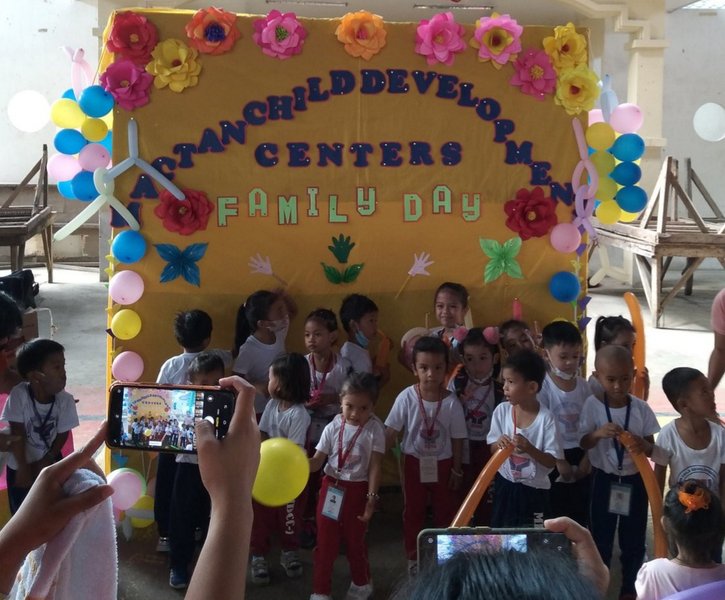 Accompanying My Son On His Family Day In Kindergarten