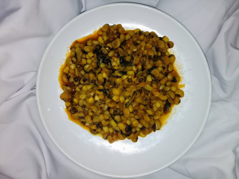 Corn and beans porridge 