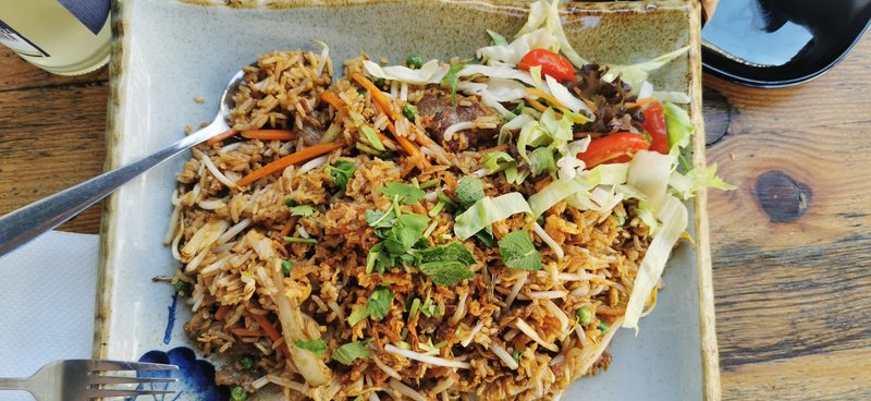 Gebaratener Reis mit Rindfleisch