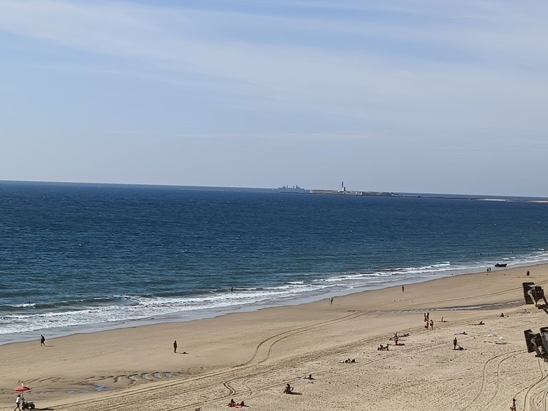Cádiz view of the Victoria playa