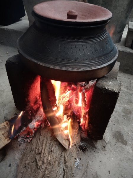 Fresh Mutton Meat Cooked in Mud pot with Magical properties || Tasty as well as Healthy