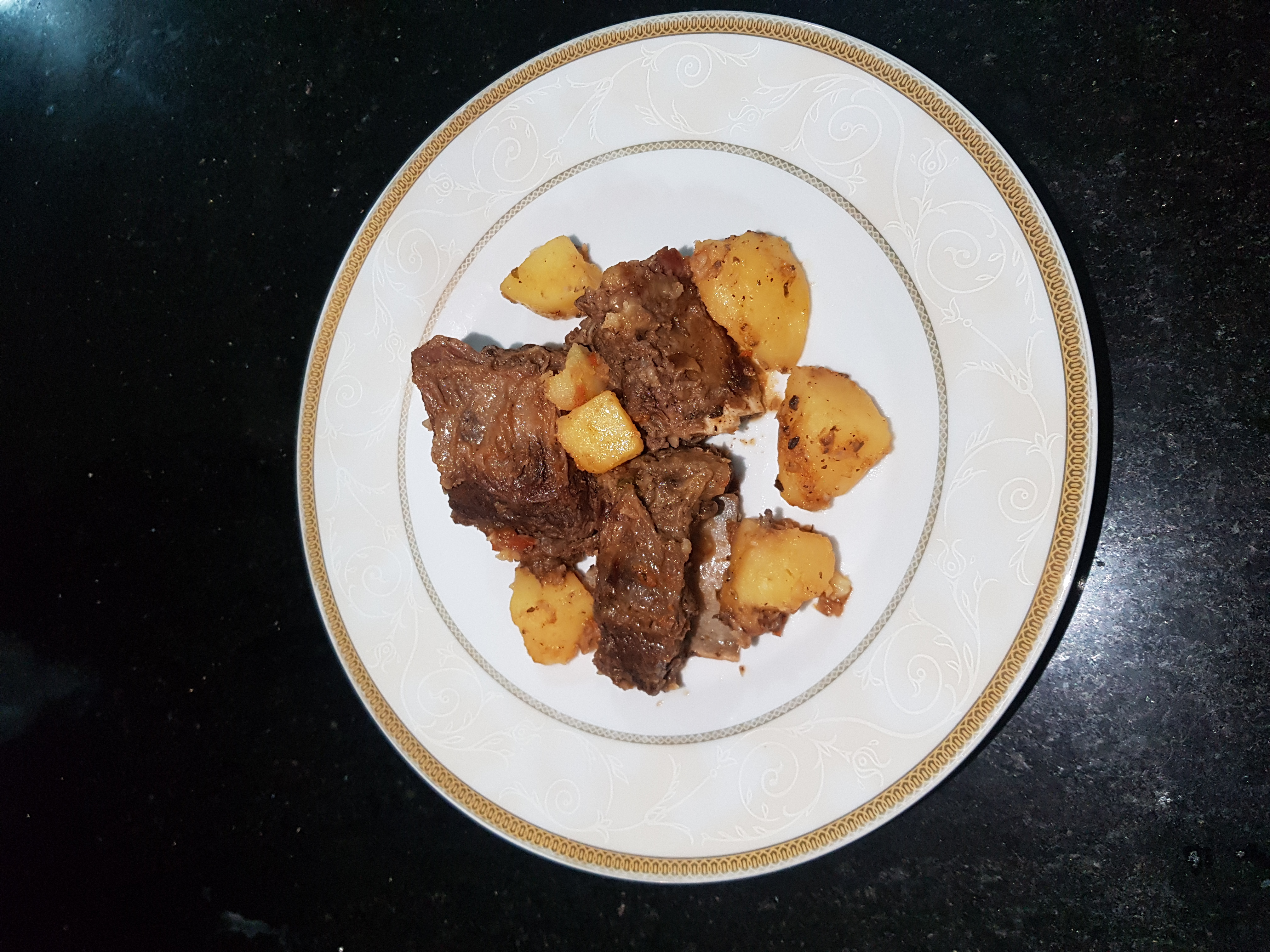 ESP-ENG) Costillas de res guisadas con papas//Beef short ribs stewed with  potatoes — Hive