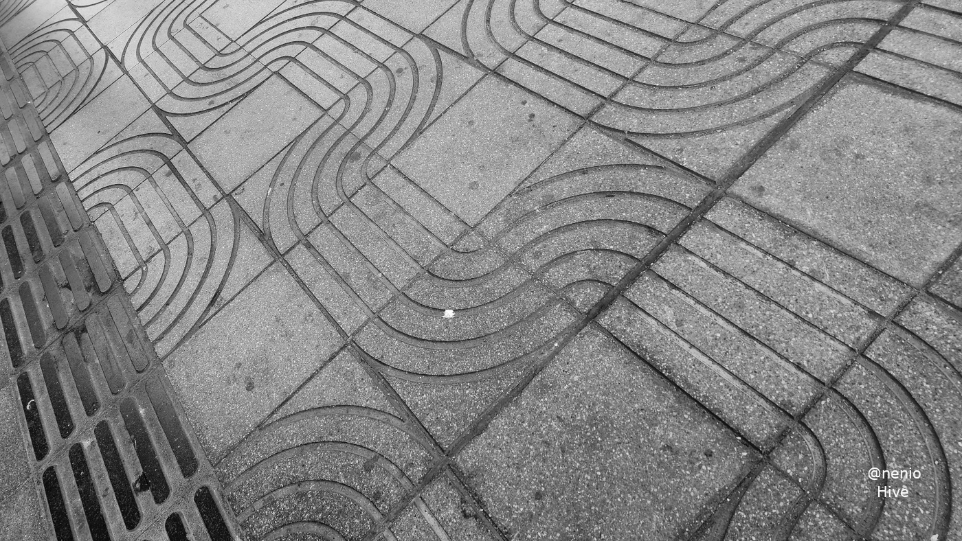 wavy-lines-001-bw.jpg