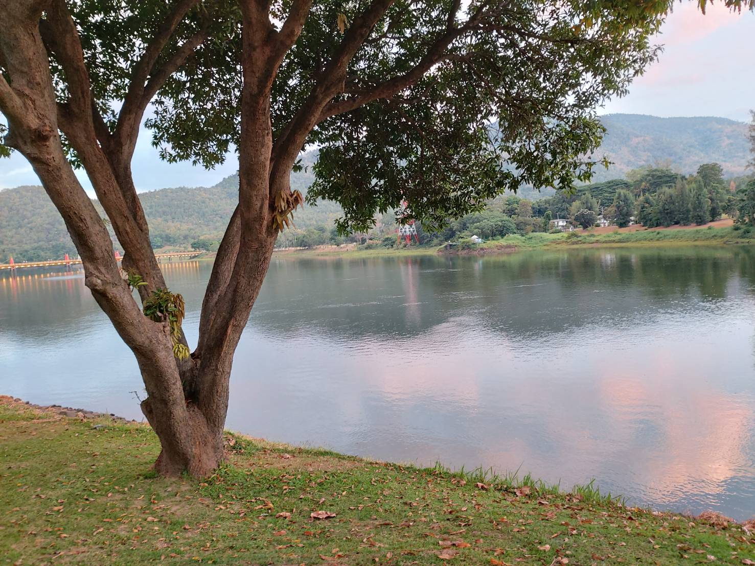 Bhumibol Dam10.jpg