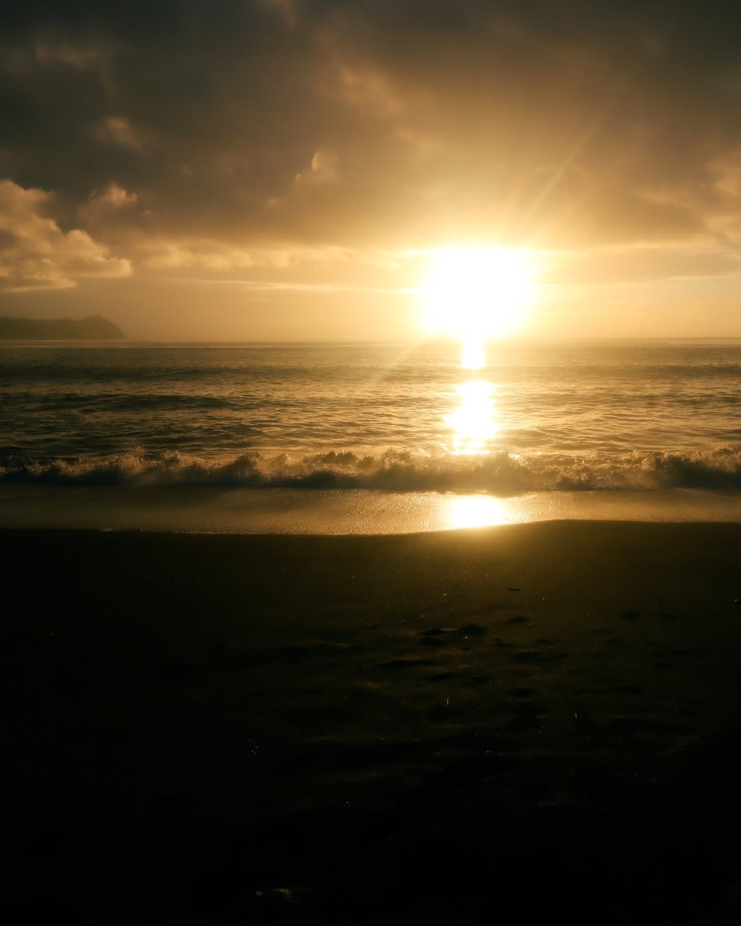 Las fotos hablan más que las palabras... Me quede escuchando lo que el lugar tenía que decir.🌅.heic (2).jpg