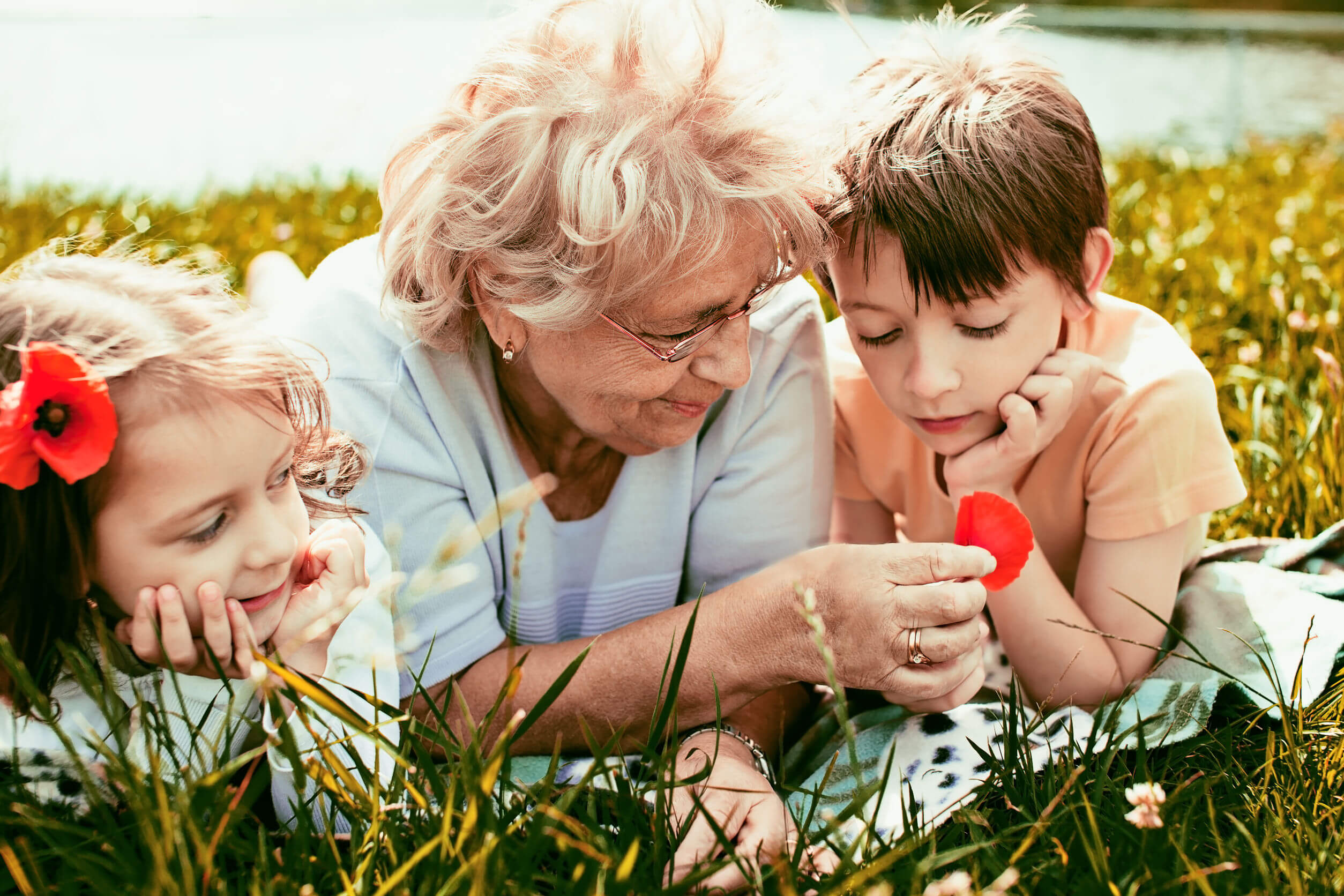 abuela-nietos-felicidad.jpg