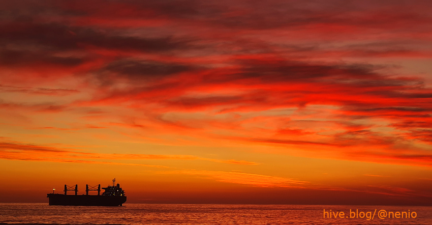 antofagasta-sunset-red-001.jpg