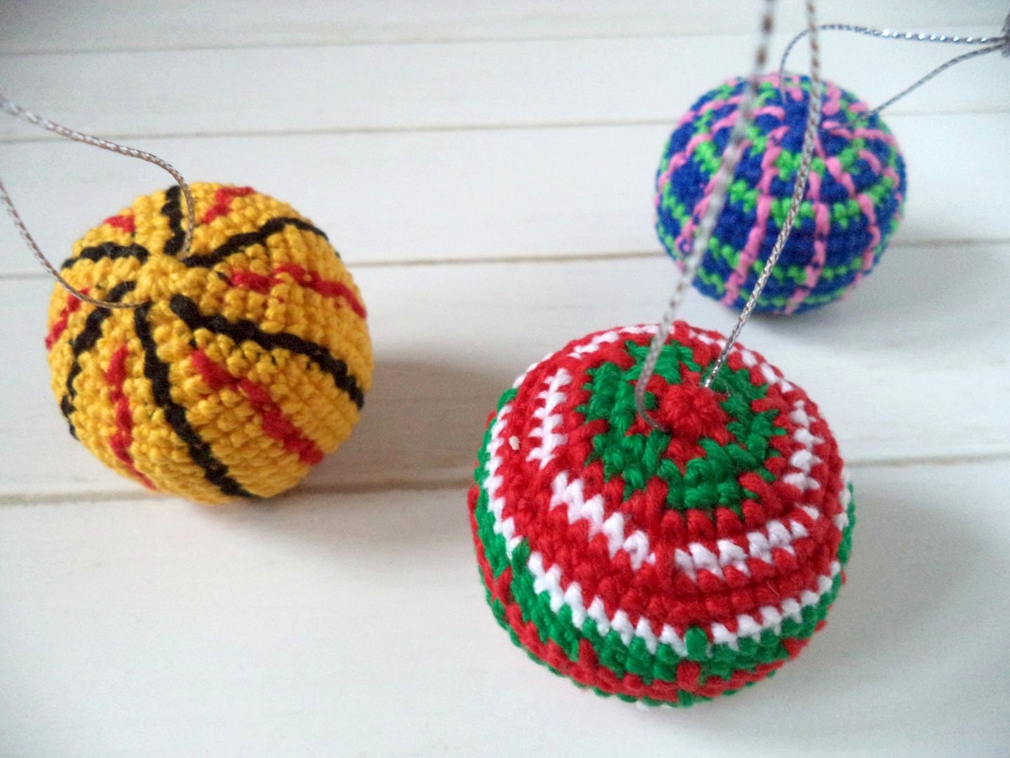 b.bolitas navidad_crocheet_khawamaru.jpg