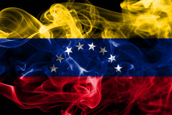 depositphotos_199405496-stock-photo-venezuela-smoke-flag-on-a.jpg