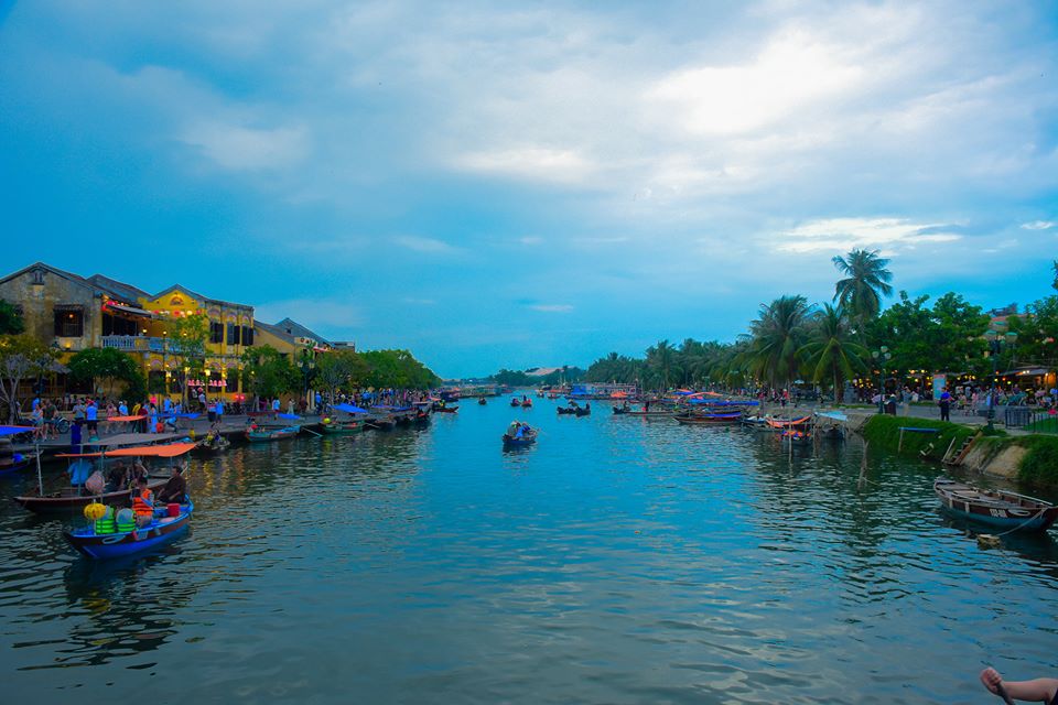 hoian ancient town vietnam.jpg