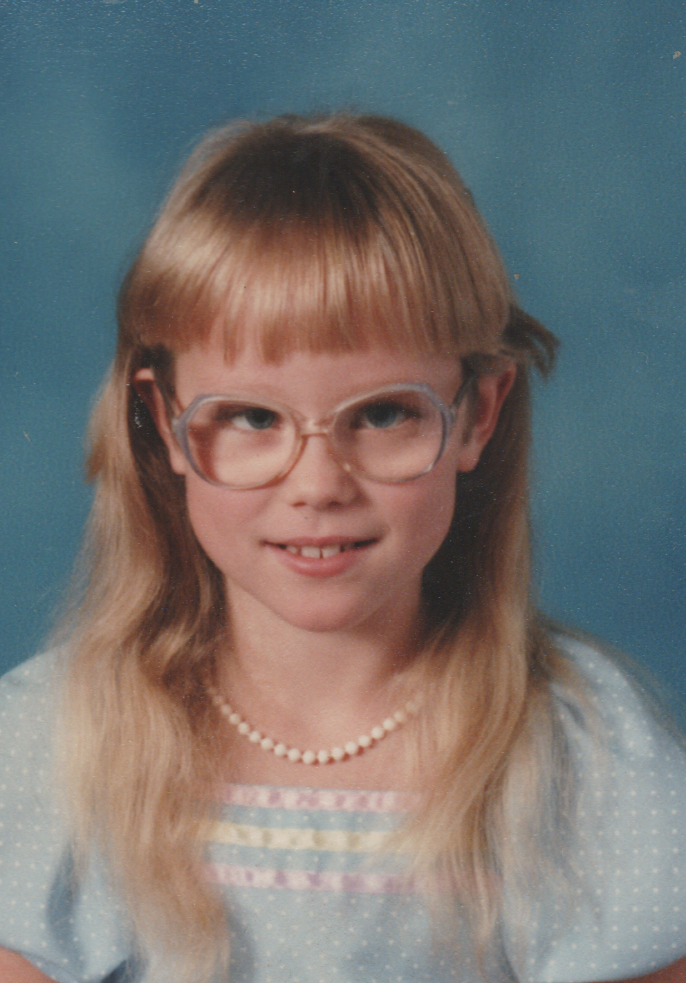 1989-10 - Katie, age 09, grade 04, Emmaus Christian School, full photo, 1pic.png