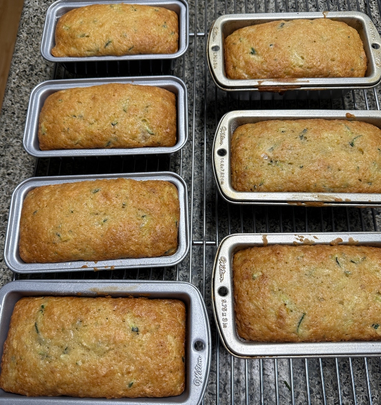 hivegarden-lemon-zucchini-bread-3.jpg