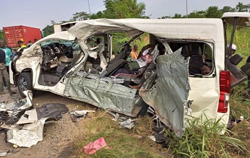 accidents.......The-bus-in-the-Hohoe-Jasikan-road-accident.jpg