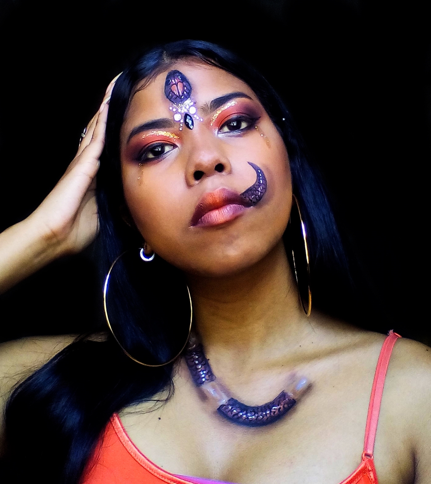 Hindu style makeup of snake inside me — Hive