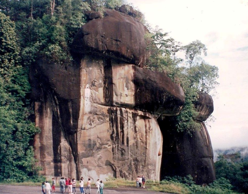 Piedra de La Virgen.jpg