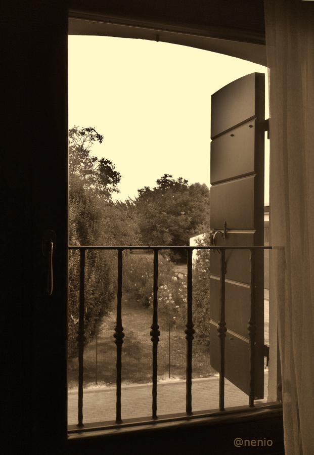 a_room_with_view-sepia.jpg