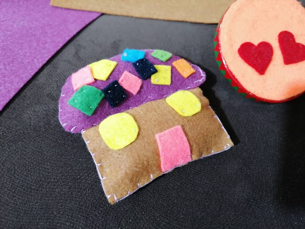 diy-felt-house (3).jpeg