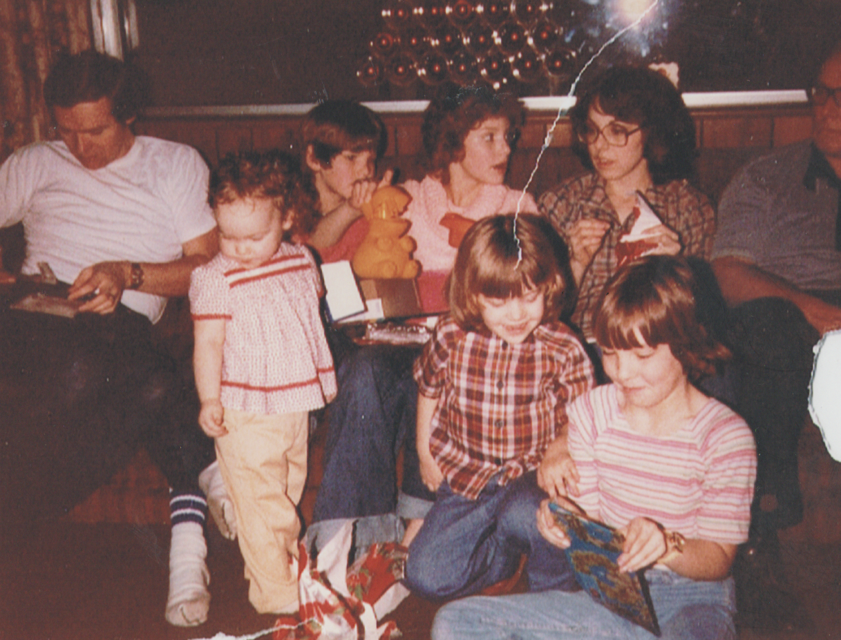 1980's maybe of like a Pickett fam 02.png