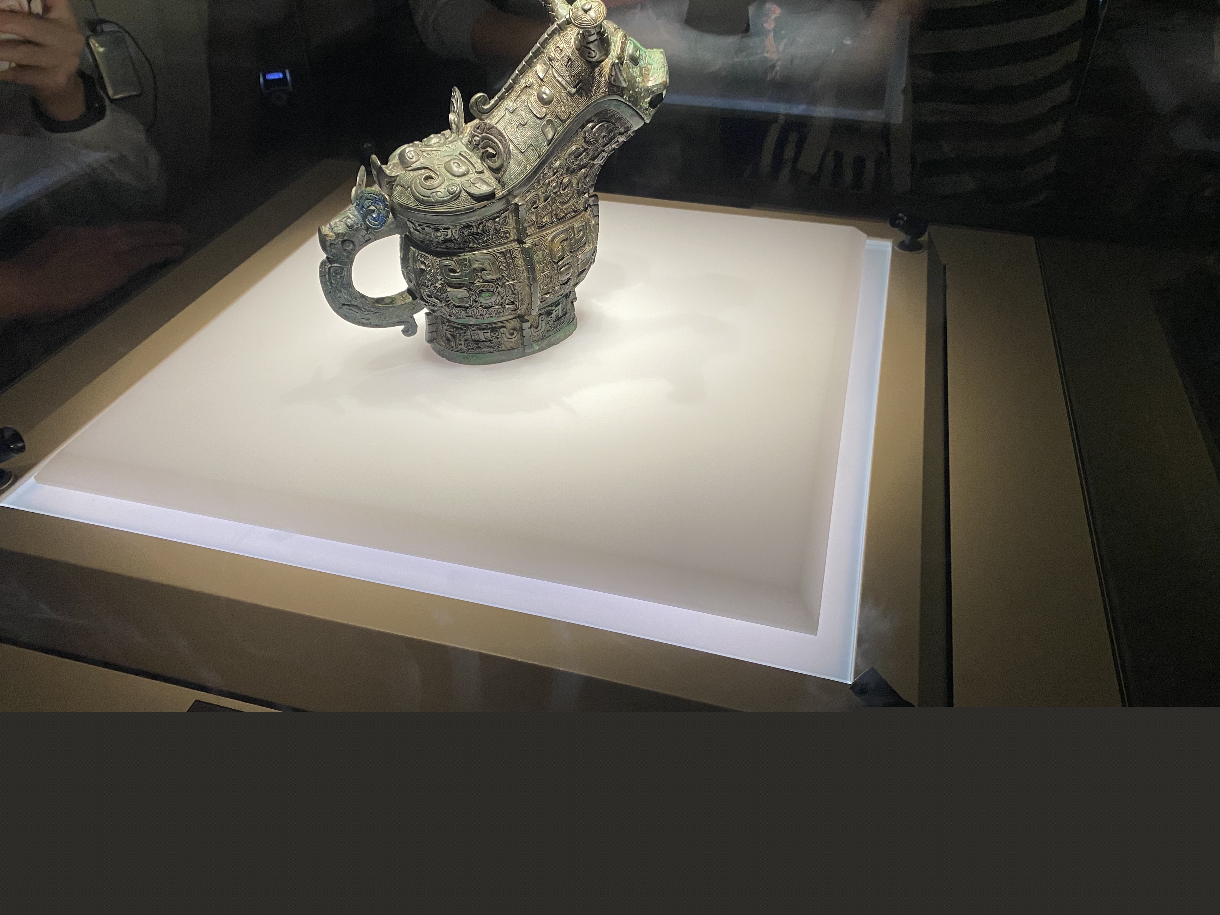 兽形觥.jpg