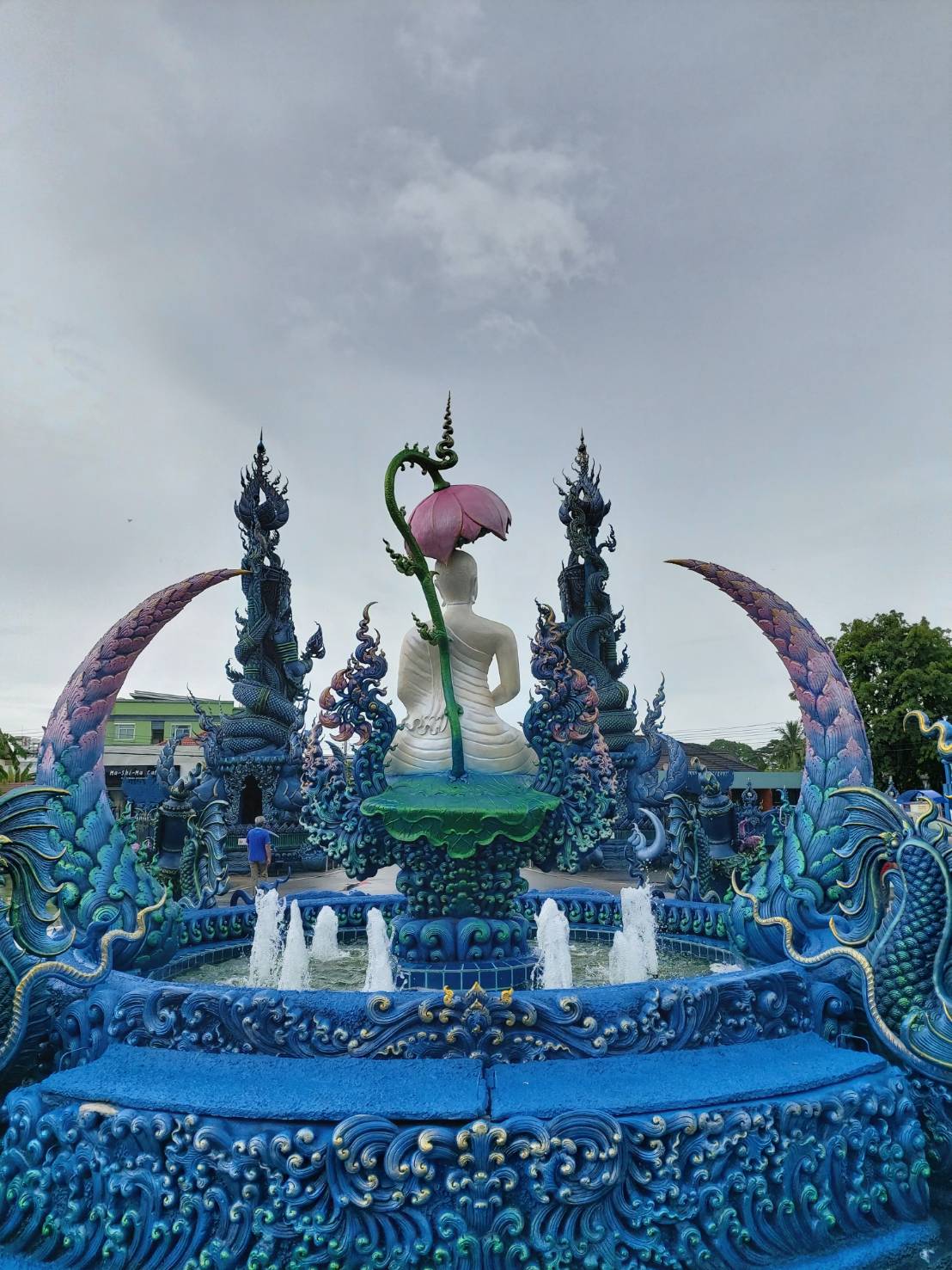 Wat Rong Suea Ten7.jpg