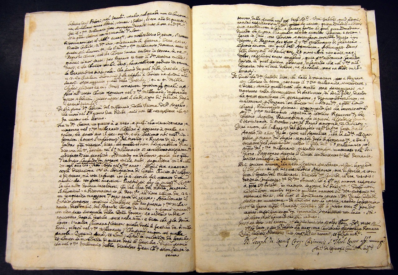 manuscript-547042_1280.jpg