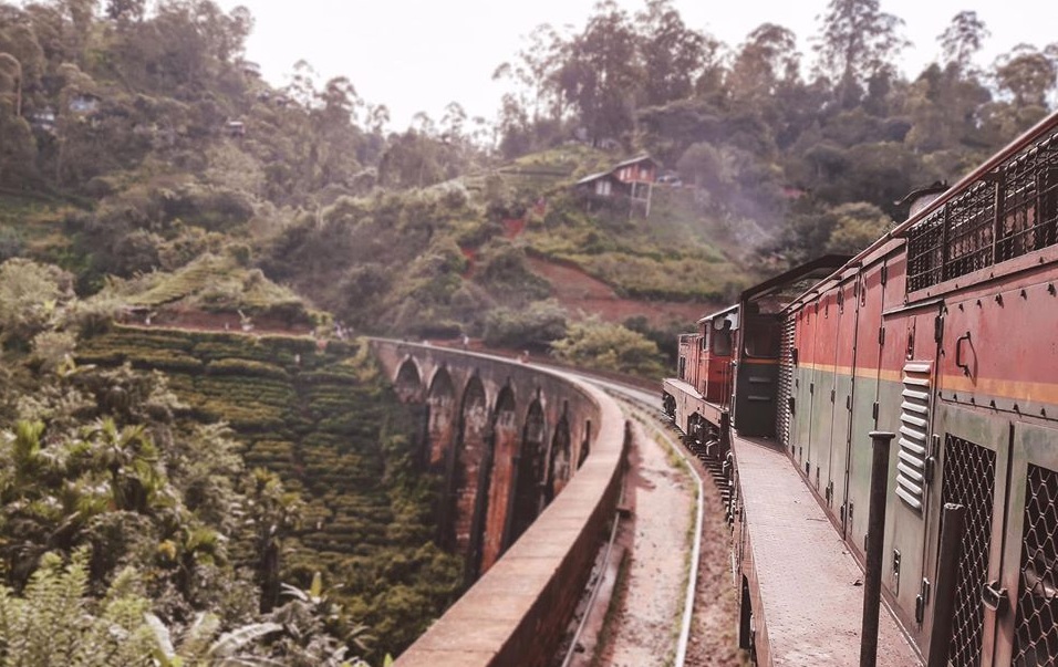 Badulla Night Mail Train Journey 1045/1046 — Hive