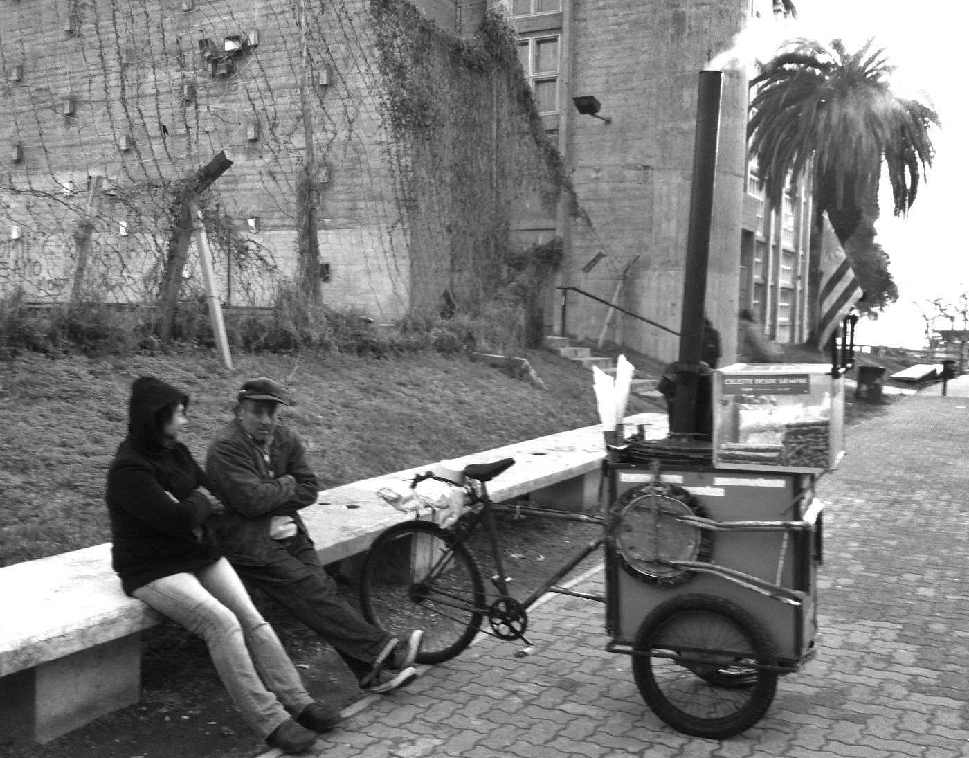 montevideo-streetphoto-001-bw.jpg