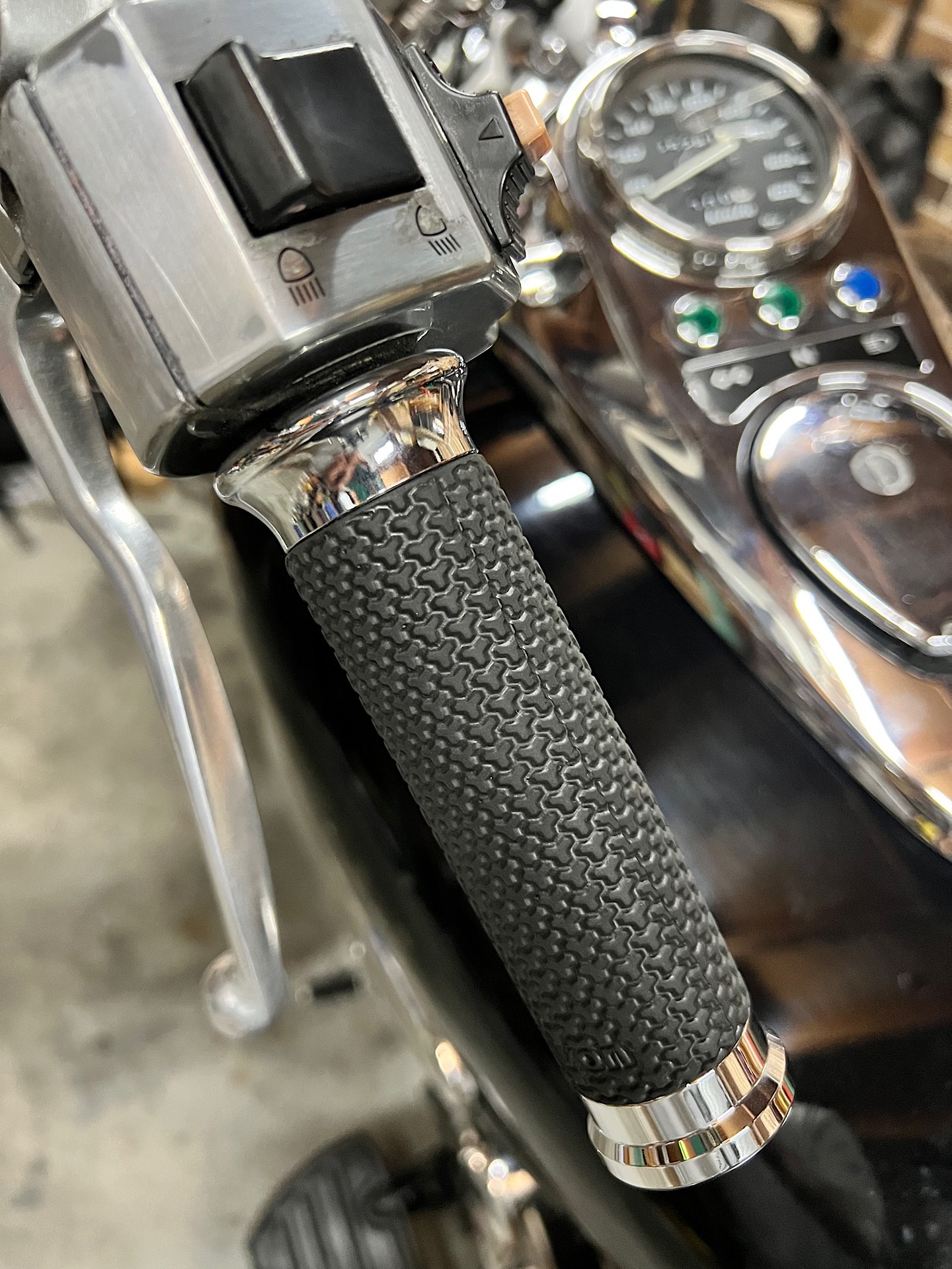 Avon motorcycle grips
