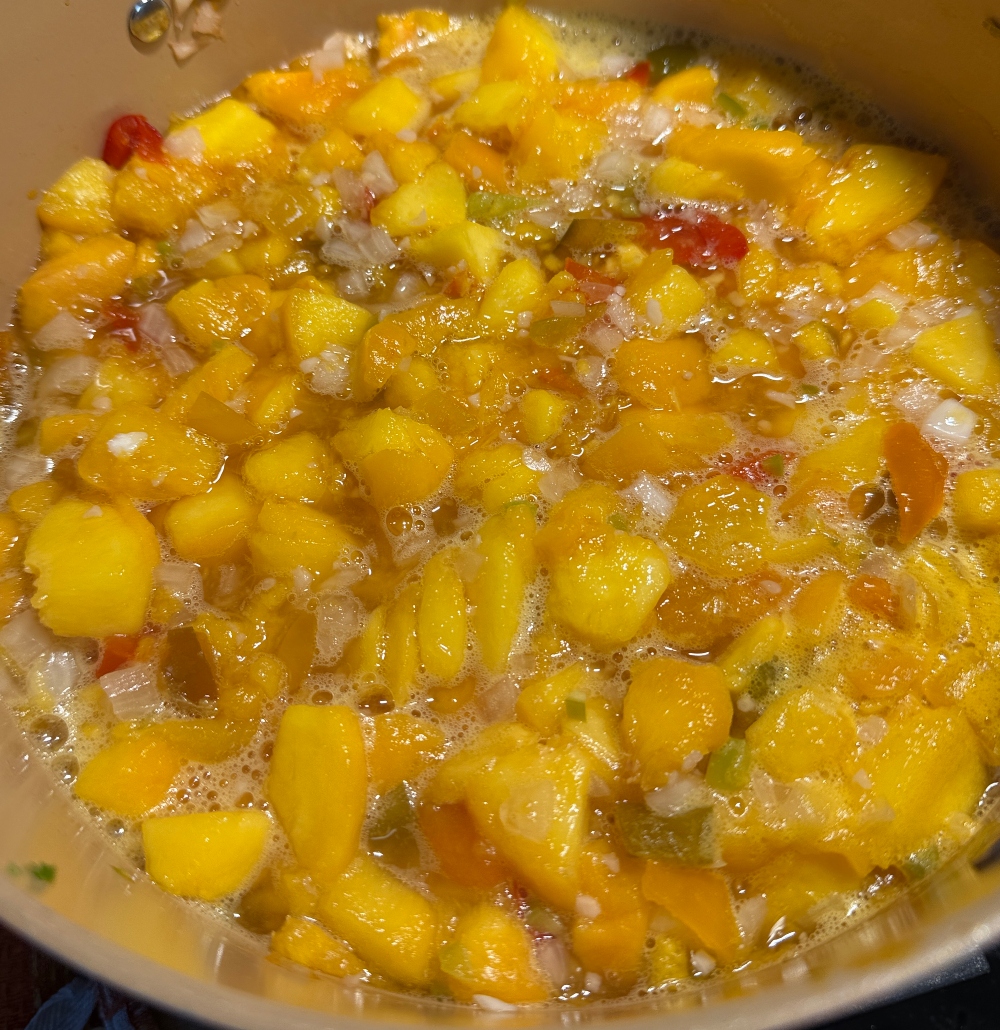 foodiesbeehive-peach-salsa-1.jpg