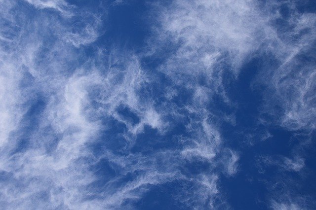 fascinating-wispy-clouds-2868212_640.jpg