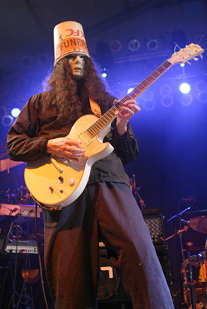 10-33-30-buckethead-performs-with-bill-laswells-material-during-bonnaroo-2004-picture-id111676659.jpg