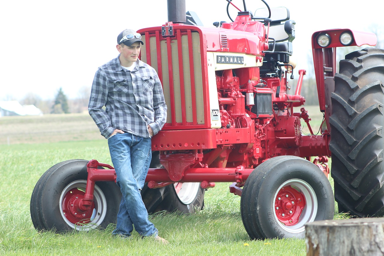 tractor-340392_1280.jpg