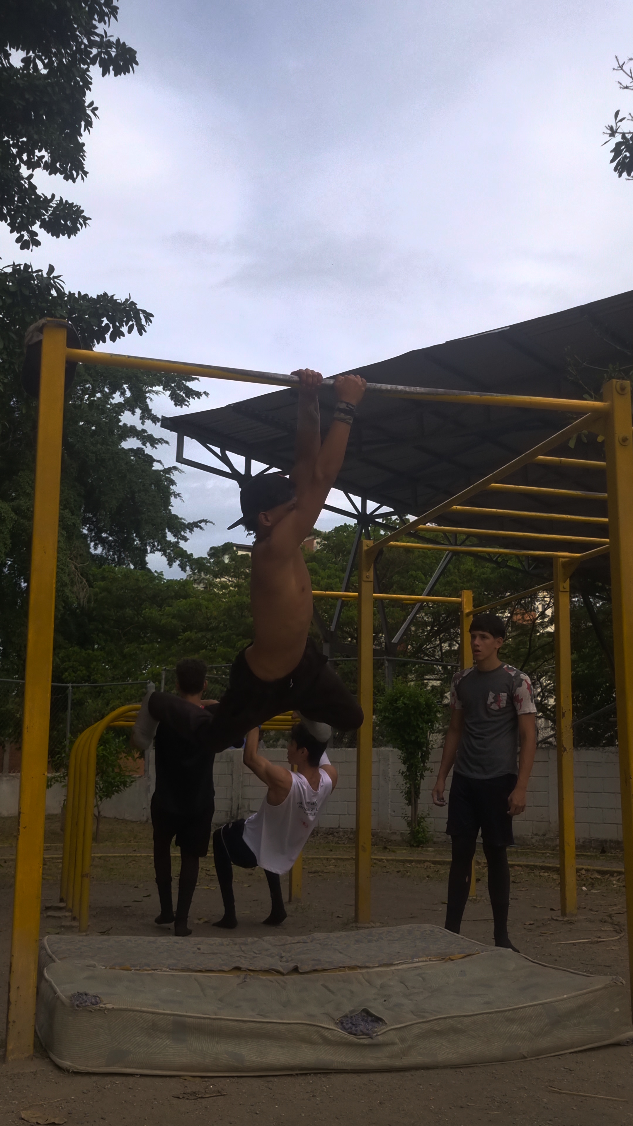 VideoCapture_20250612-115503.jpg