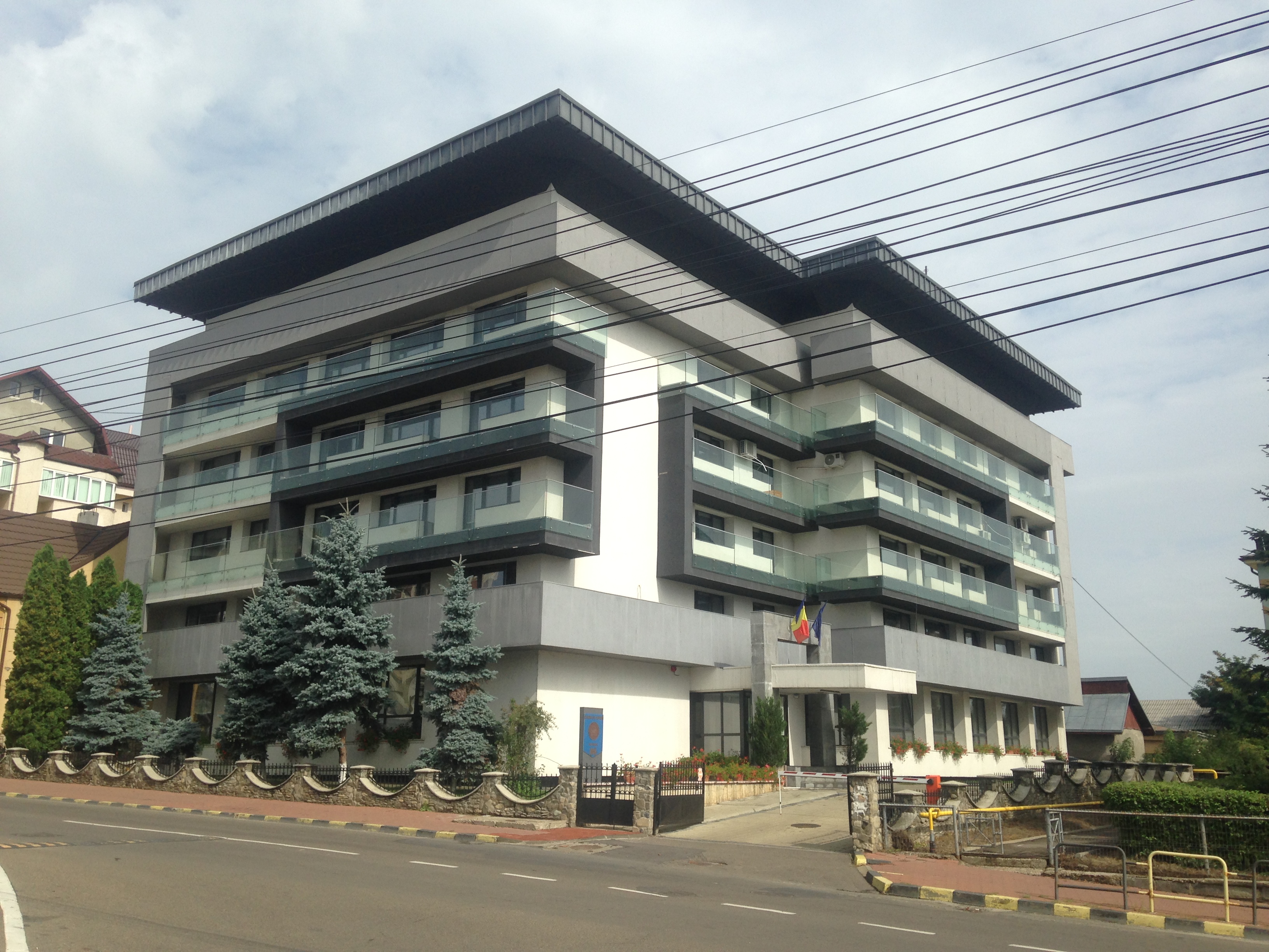 Modern building 2.JPG