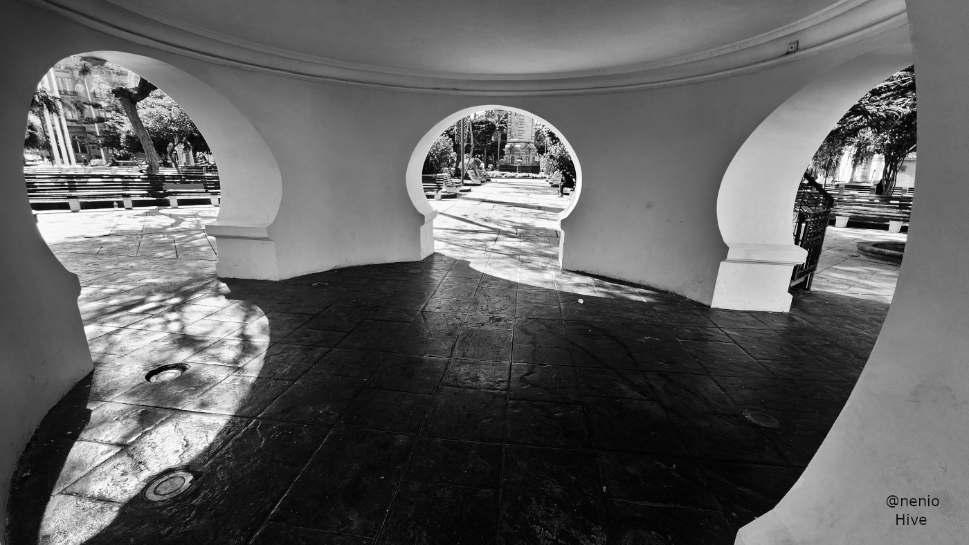 arches-antofagasta-001-bw.jpg