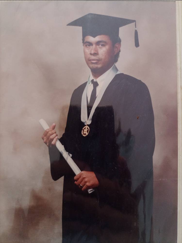 titulo universitario 2.jpg