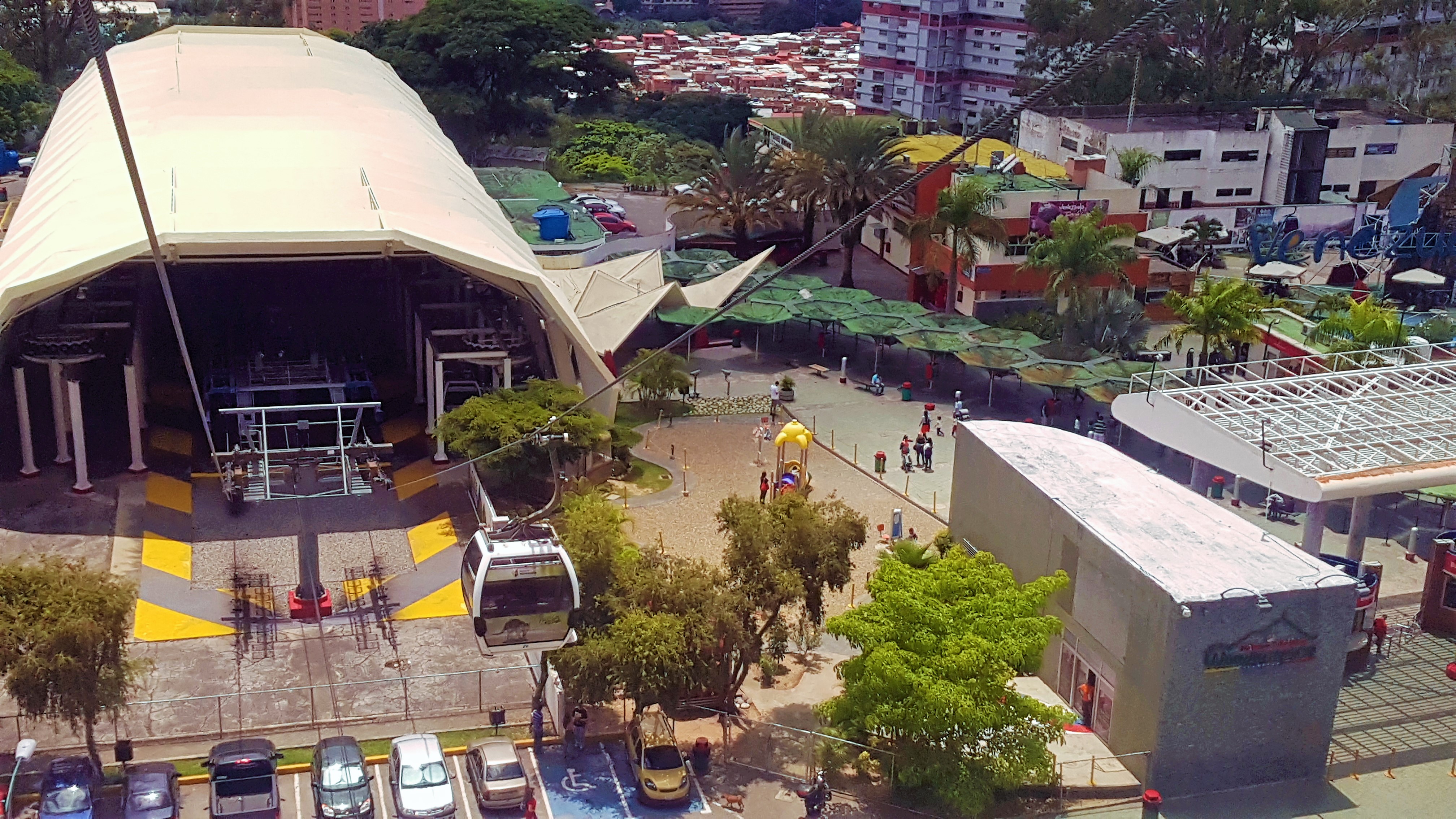 Estación_Terminal_Teleférico_El_Ávila_en_Mariperez.jpg