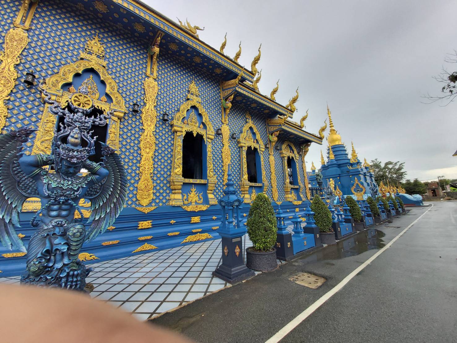 Wat Rong Suea Ten1.jpg