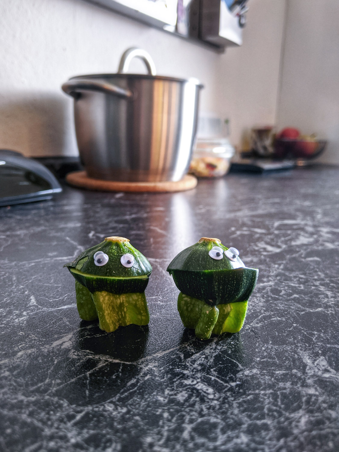 Chini and Gette Zucchini Courgette Googly Eyes @snaepshots by @fraenk