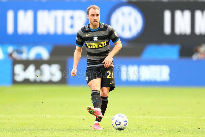 christian-eriksen-milano-italy-th-april-fc-internazionale-serie-match-hellas-verona-217391621.jpg