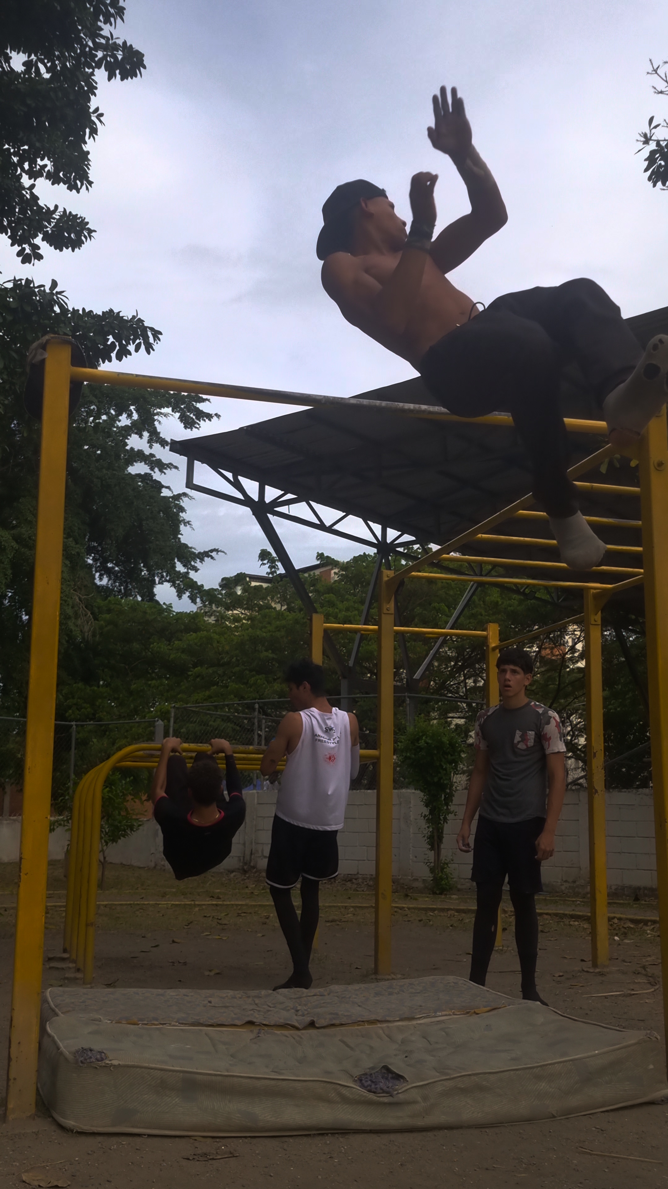 VideoCapture_20250612-115507.jpg
