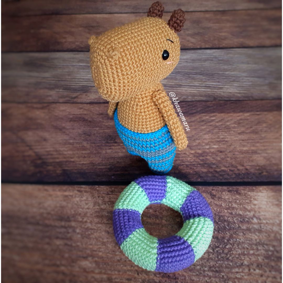 Capibara o carpincho macho tejido a crochet_khawamaru.jpg