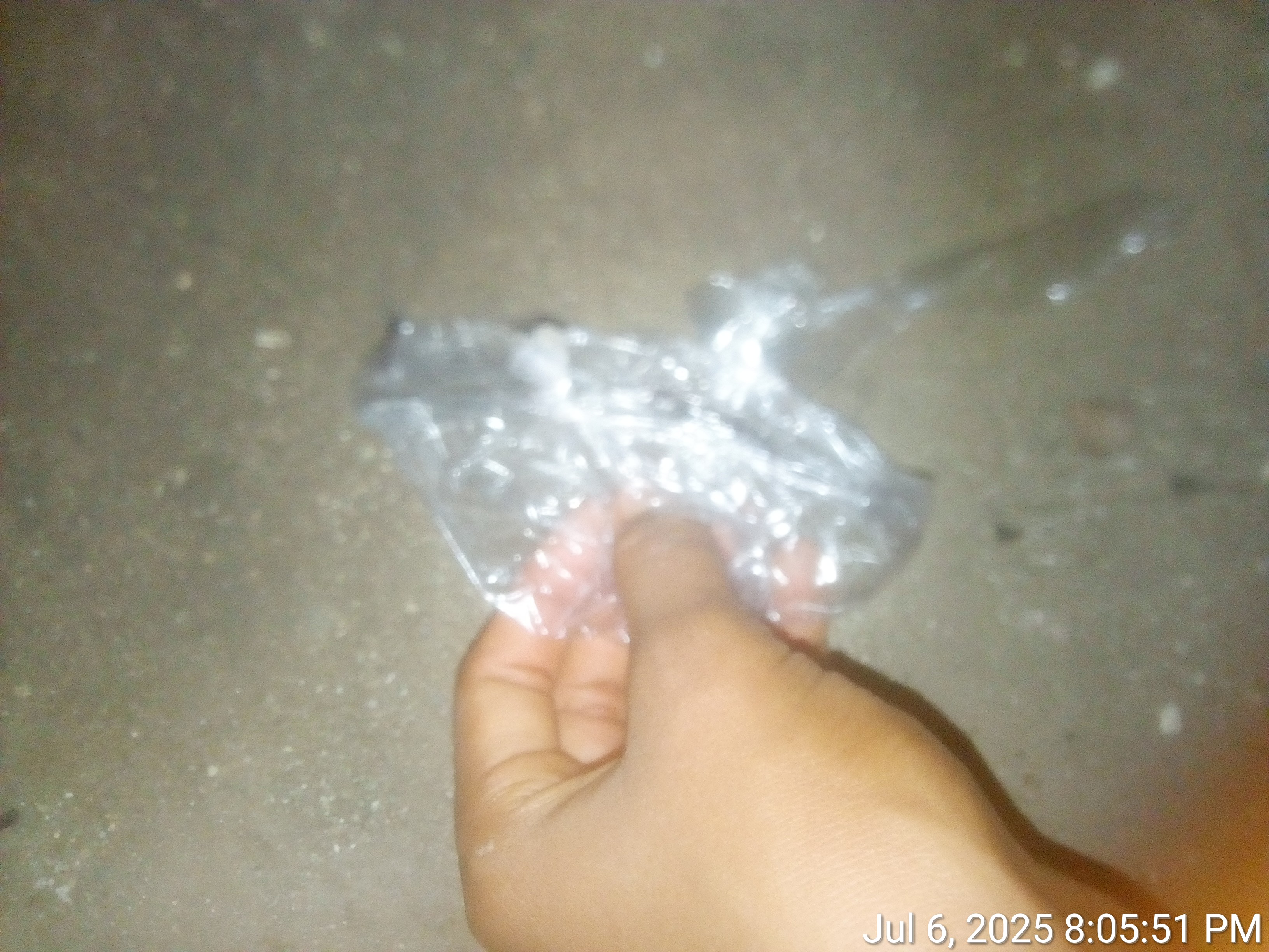 https://images.hive.blog/DQmSon6abSVPK8Muxf1A4YdWwvbQhVhogNKXhu4ybTTdDHx/TimePhoto_20250706_200551.jpg