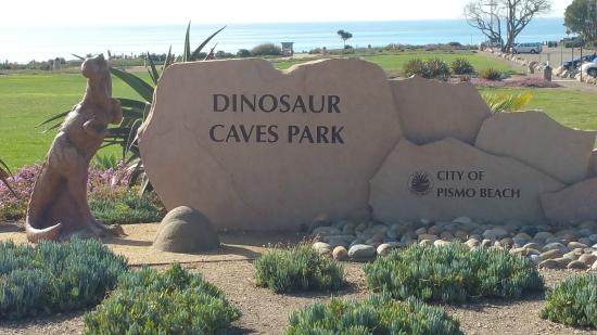 dinosaur-caves-park.jpg