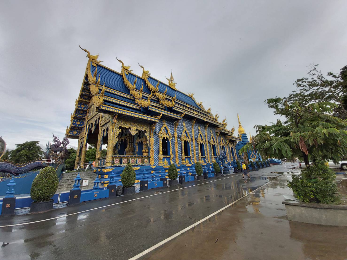 Wat Rong Suea Ten5.jpg